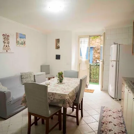 Holiday home Casa Elena - Casa Vacanze Centro Naples